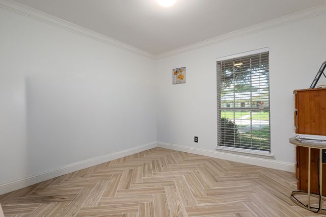 5033 Stanley Drive, The Colony, TX 75056