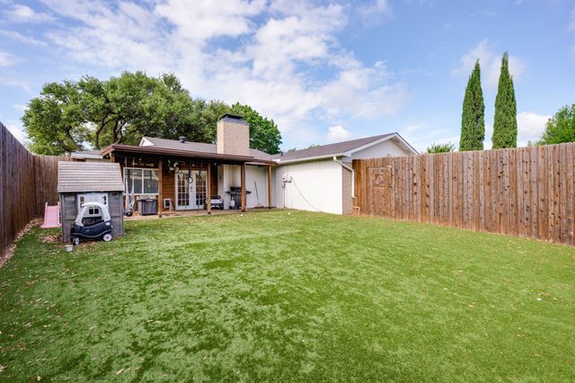 5033 Stanley Drive, The Colony, TX 75056