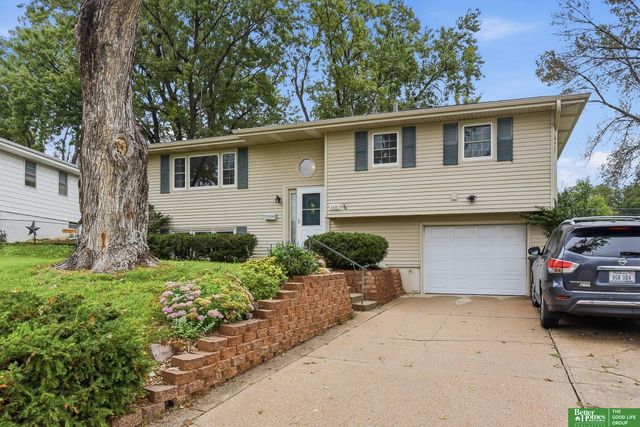 5435 S 122nd Street, Omaha, NE 68137