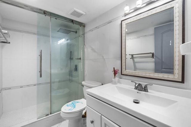 10762 La Placida Drive 7-107, Coral Springs, FL 33065