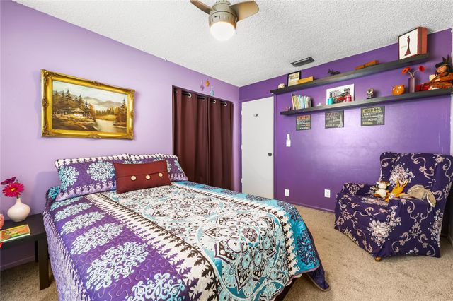 8610 NW 46th St, Lauderhill, FL 33351