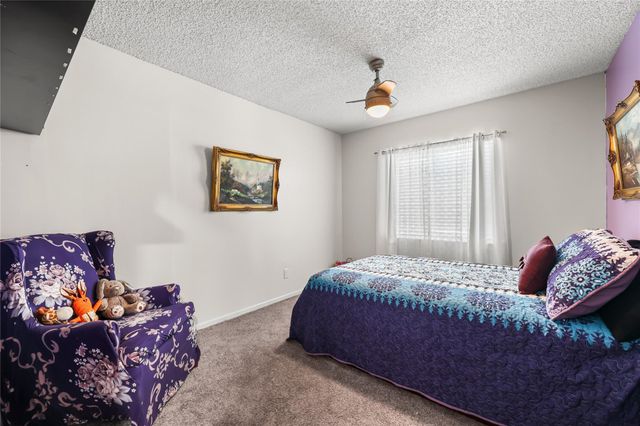 8610 NW 46th St, Lauderhill, FL 33351