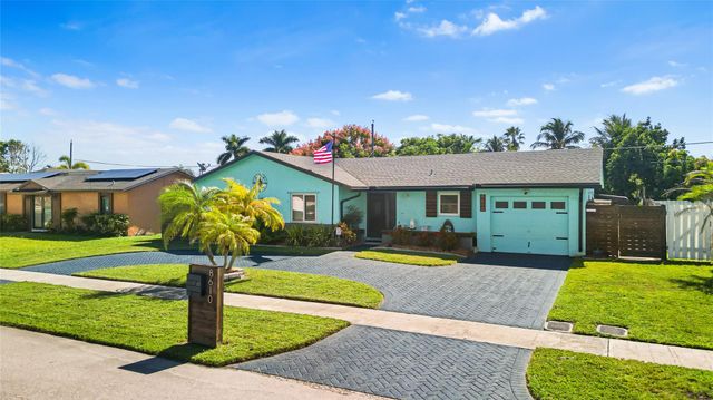 8610 NW 46th St, Lauderhill, FL 33351