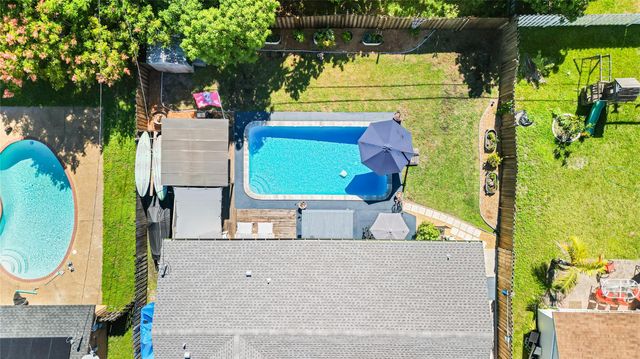 8610 NW 46th St, Lauderhill, FL 33351