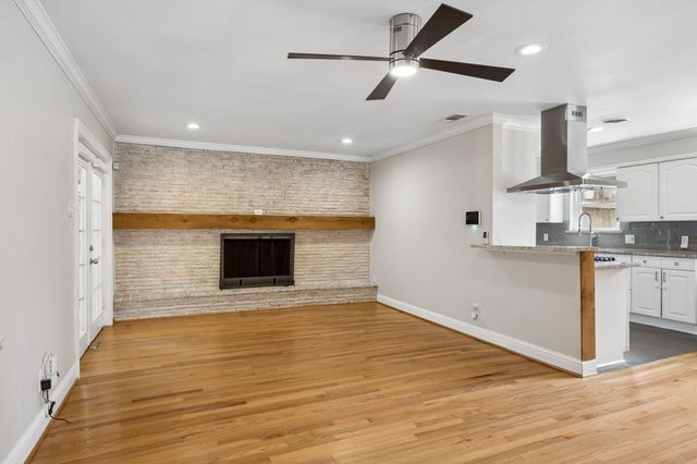 2351 Saint Francis Avenue, Dallas, TX 75228