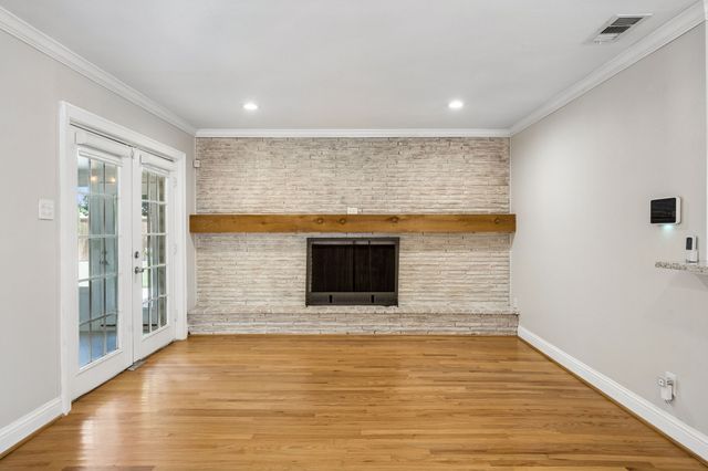 2351 Saint Francis Avenue, Dallas, TX 75228