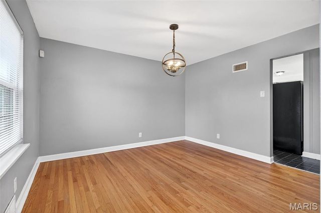 4605 Nelson Drive, Northwoods, MO 63121