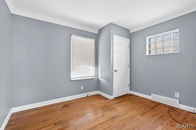 4605 Nelson Drive, Northwoods, MO 63121