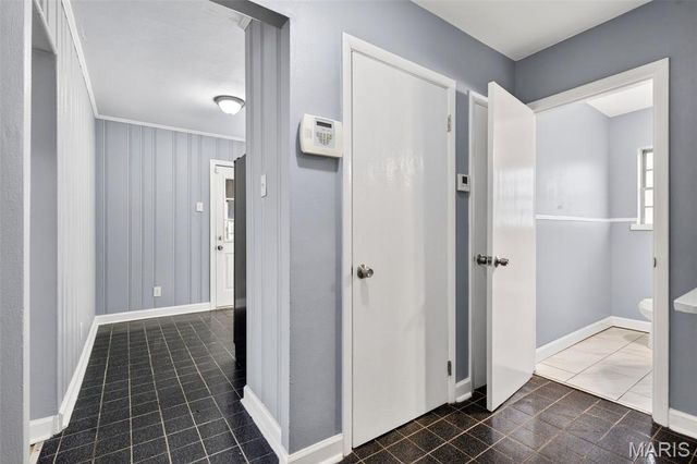 4605 Nelson Drive, Northwoods, MO 63121