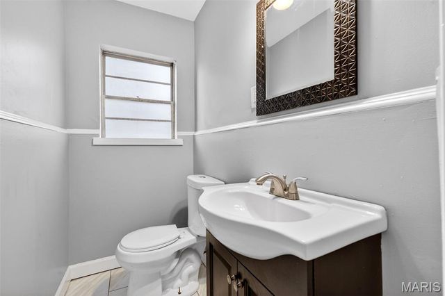 4605 Nelson Drive, Northwoods, MO 63121