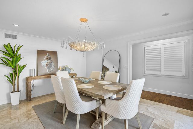 820 Palm Trail, Delray Beach, FL 33483