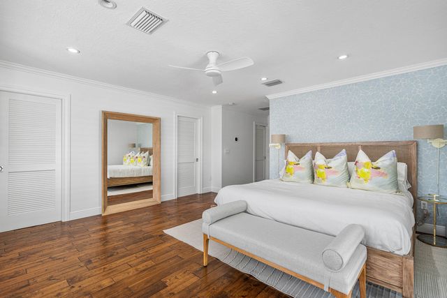 820 Palm Trail, Delray Beach, FL 33483