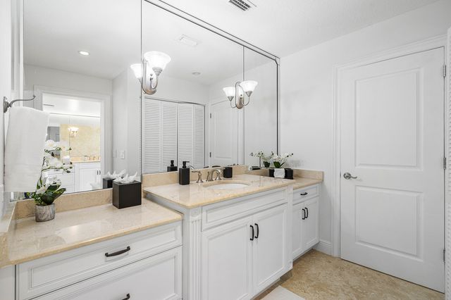 820 Palm Trail, Delray Beach, FL 33483