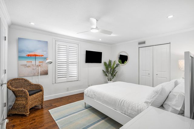 820 Palm Trail, Delray Beach, FL 33483