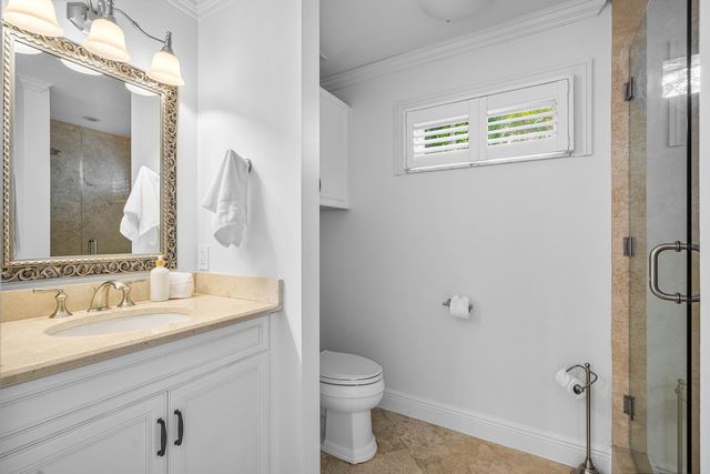 820 Palm Trail, Delray Beach, FL 33483