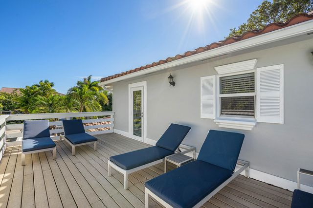 820 Palm Trail, Delray Beach, FL 33483