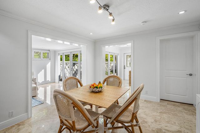 820 Palm Trail, Delray Beach, FL 33483