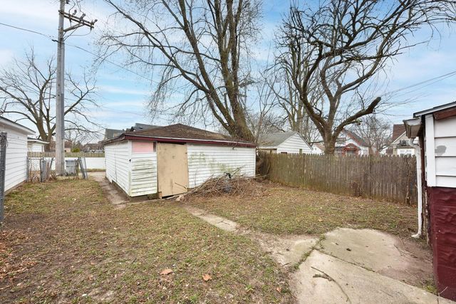 1225 W Keefe AVENUE, Milwaukee, WI 53206