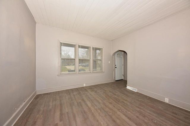 1225 W Keefe AVENUE, Milwaukee, WI 53206