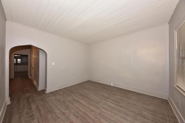 1225 W Keefe AVENUE, Milwaukee, WI 53206