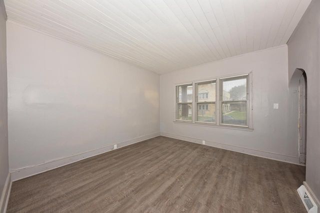 1225 W Keefe AVENUE, Milwaukee, WI 53206