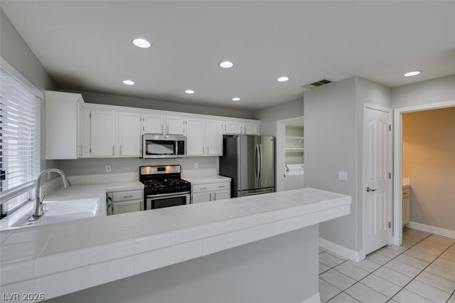 9705 Ridge Creek Place, Las Vegas, NV 89134