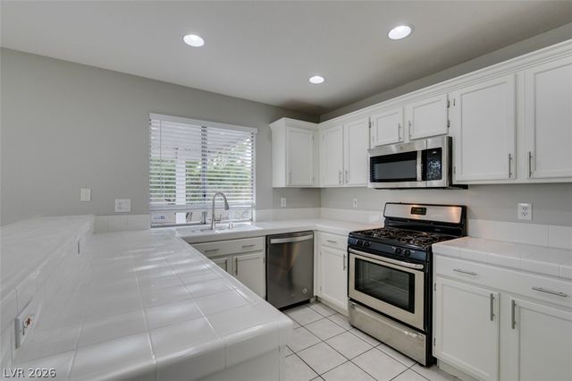 9705 Ridge Creek Place, Las Vegas, NV 89134