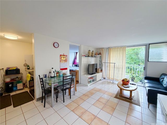 1720 Huna Street B202, Honolulu, HI 96817