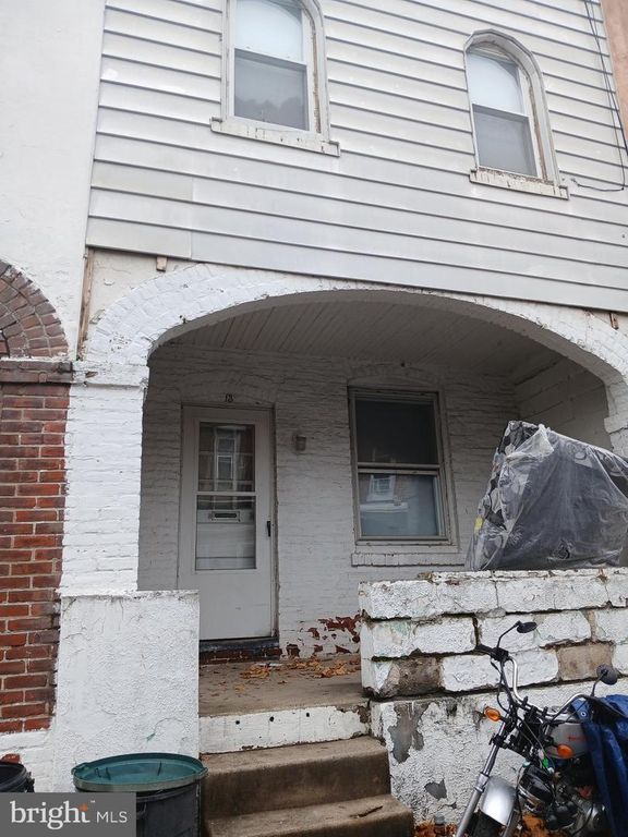 13 FLORENCE AVE, Darby, PA 19023