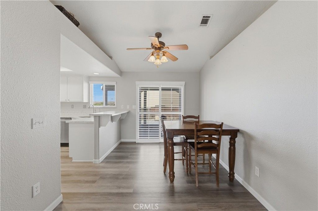 Image 10 of property listing at 8351 Lassen Avenue, Hesperia, CA 92345