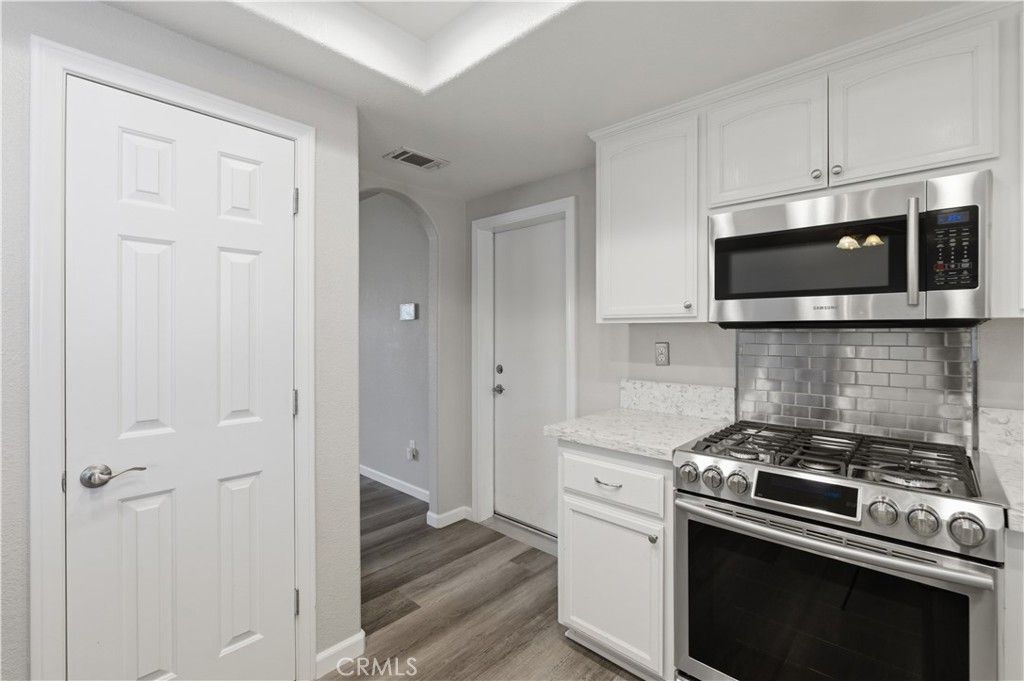 Image 13 of property listing at 8351 Lassen Avenue, Hesperia, CA 92345