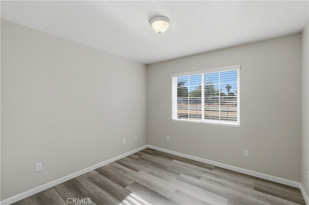 Image 20 of property listing at 8351 Lassen Avenue, Hesperia, CA 92345