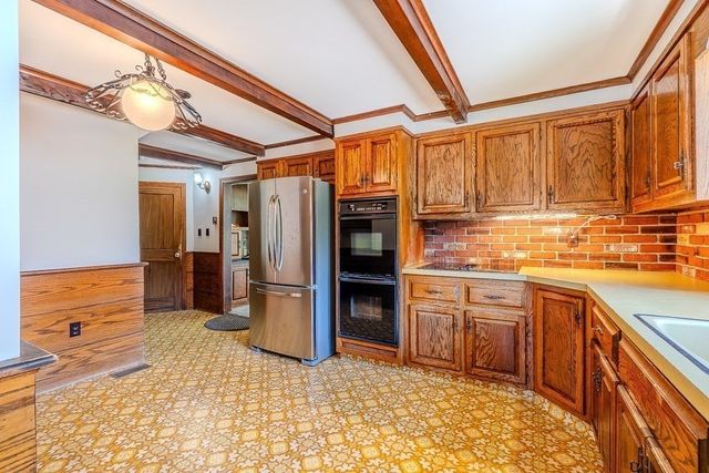 35 Barasford Avenue, Lowell, MA 01852