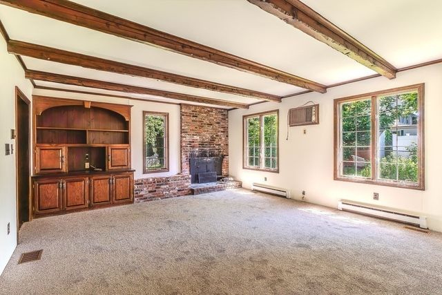 35 Barasford Avenue, Lowell, MA 01852