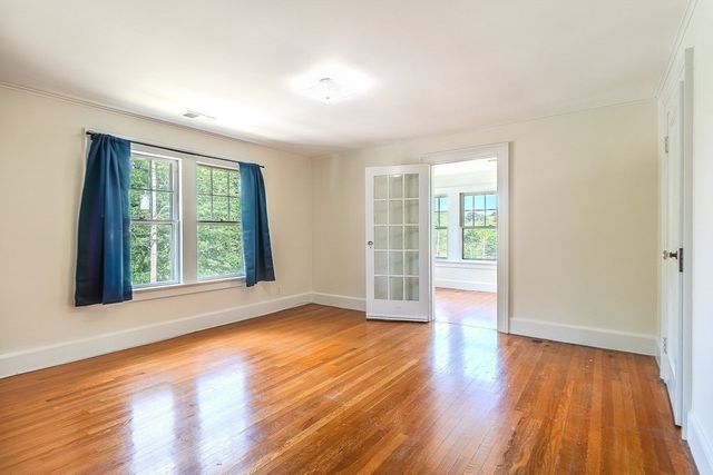 35 Barasford Avenue, Lowell, MA 01852