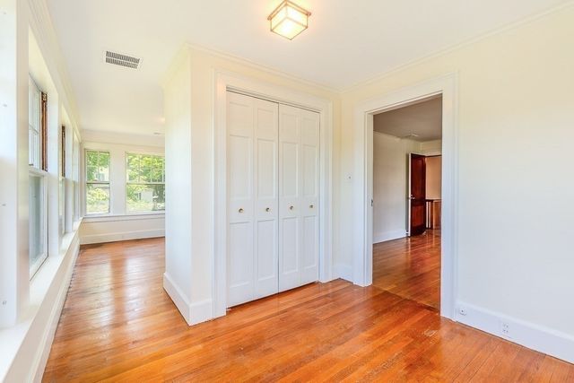 35 Barasford Avenue, Lowell, MA 01852