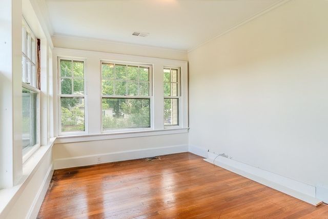 35 Barasford Avenue, Lowell, MA 01852