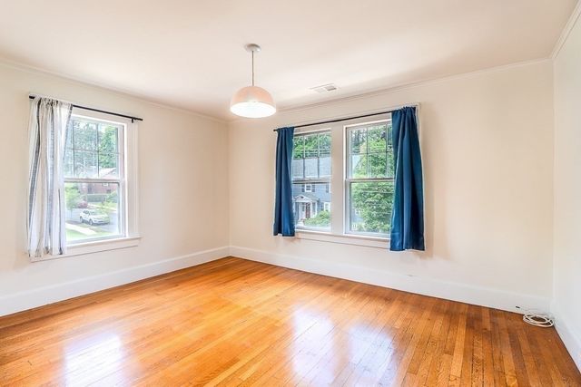 35 Barasford Avenue, Lowell, MA 01852