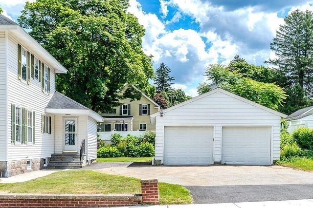 35 Barasford Avenue, Lowell, MA 01852