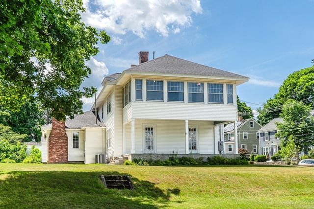 35 Barasford Avenue, Lowell, MA 01852
