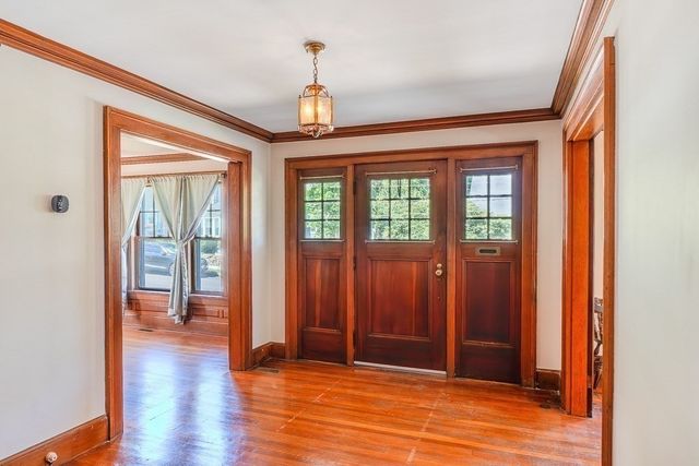 35 Barasford Avenue, Lowell, MA 01852