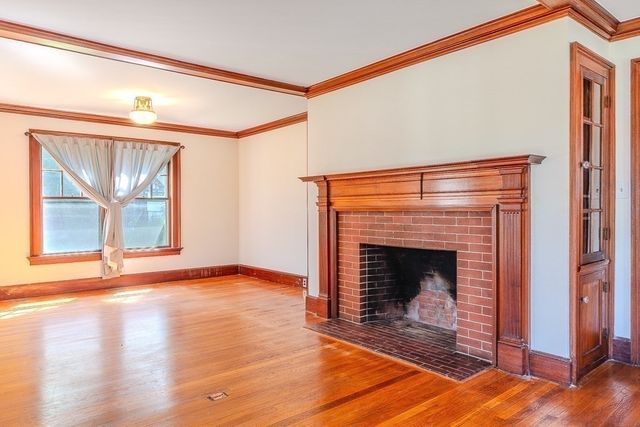35 Barasford Avenue, Lowell, MA 01852