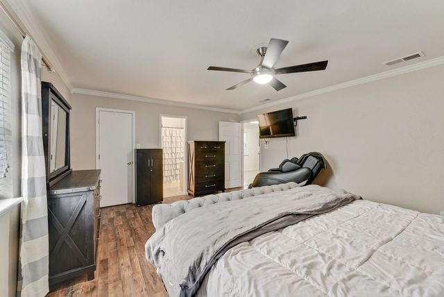 708 Shady Grove Drive, Granbury, TX 76049