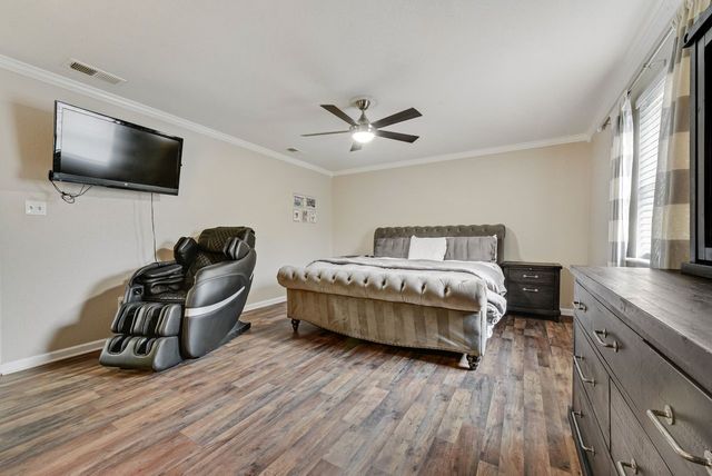 708 Shady Grove Drive, Granbury, TX 76049