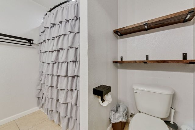 708 Shady Grove Drive, Granbury, TX 76049