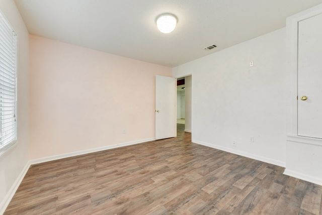 708 Shady Grove Drive, Granbury, TX 76049