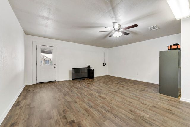 708 Shady Grove Drive, Granbury, TX 76049