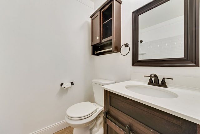 708 Shady Grove Drive, Granbury, TX 76049