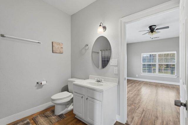 308 E Phillips Street, Conroe, TX 77301