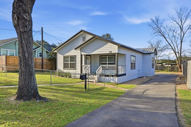 308 E Phillips Street, Conroe, TX 77301